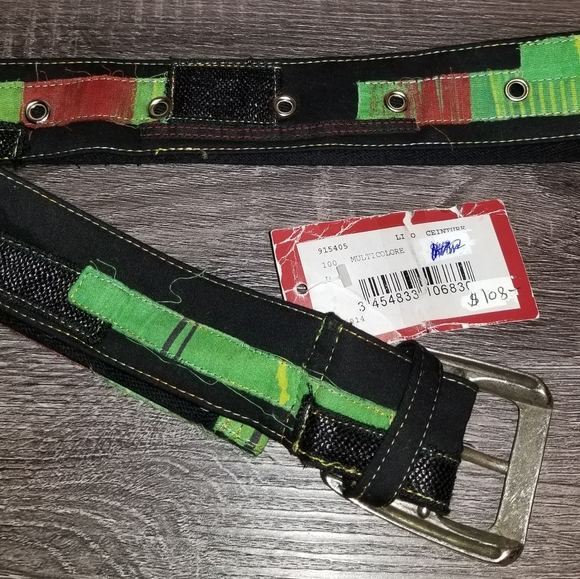 AVENTURE DES TOILES ARTIST PAINTED BELT
AVENTURES - Picture 1 of 10